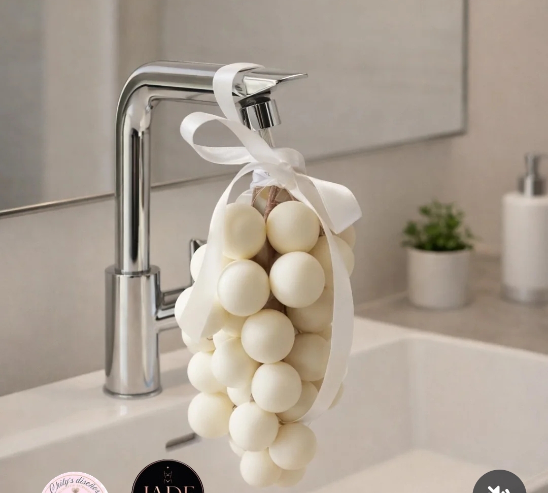 Jabón con forma de racimo qué huelen a uvas