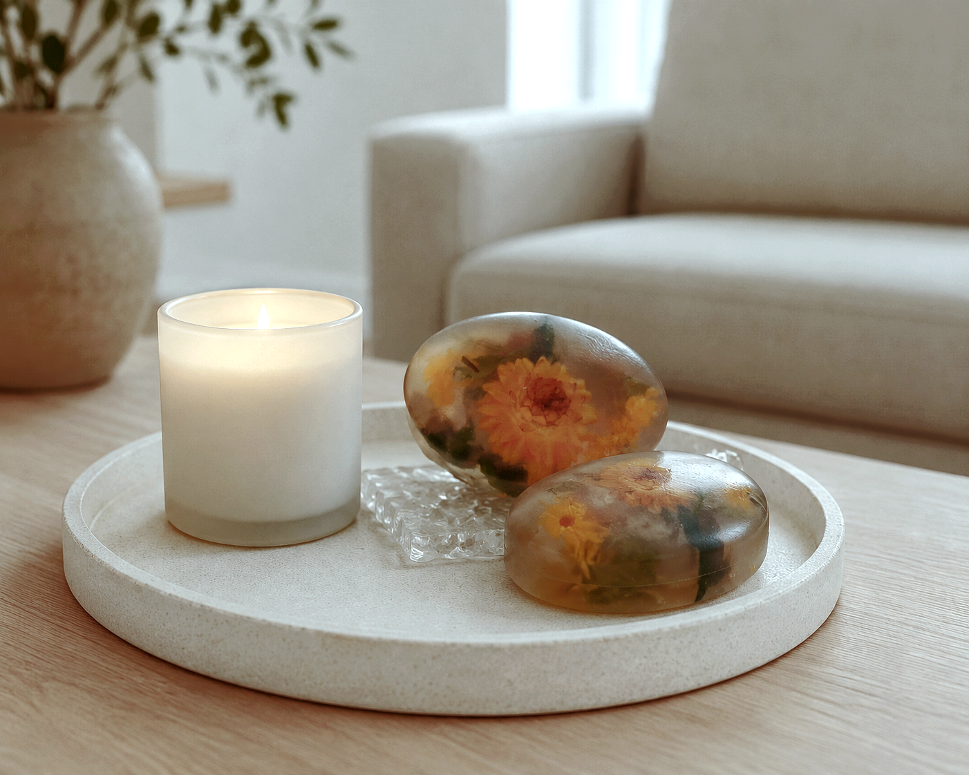 Jabón decorativo,encapsulado. Aroma a rosas.